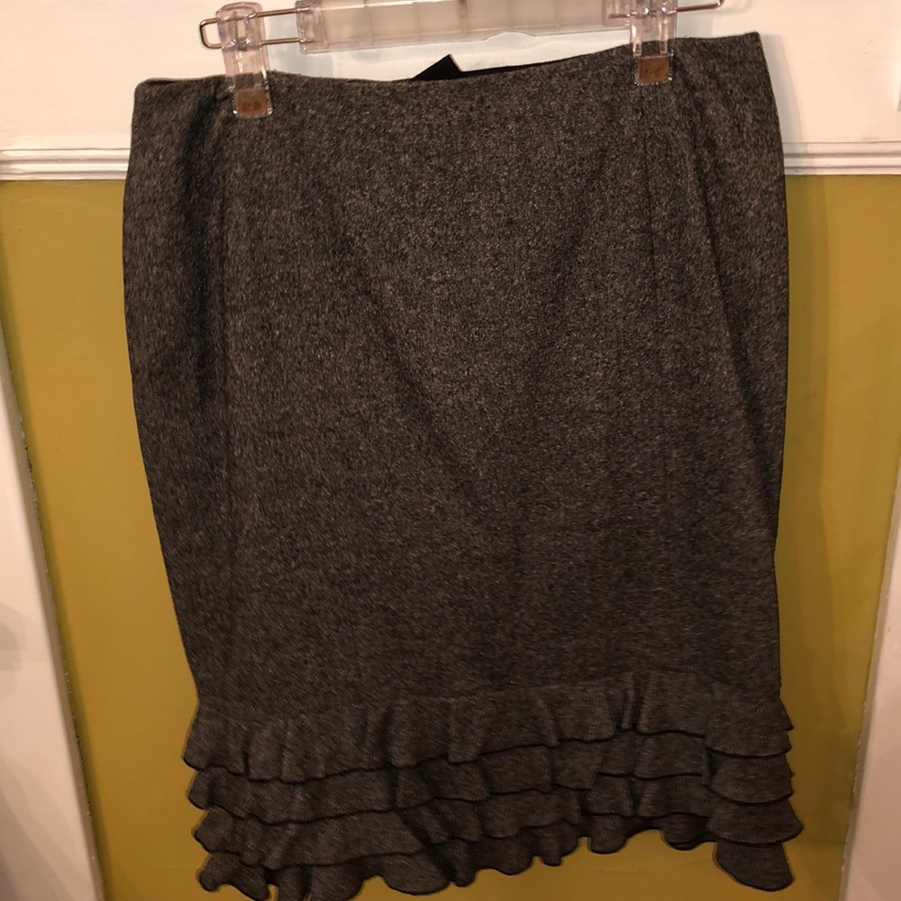 Etcetera Ruffled Tweed Skirt Size 4 Gray Lined